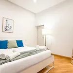 Cozy 2br For 6 Guests Near Metro, Piazza Vittorio Roma