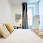 Cozy 2br For 6 Guests Near Metro, Piazza Vittorio Apartamento *