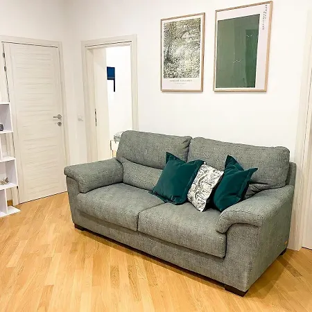 Apartamento Cozy 2br For 6 Guests Near Metro, Piazza Vittorio *