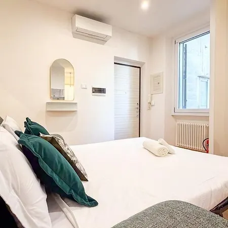 Cozy 2br For 6 Guests Near Metro, Piazza Vittorio Roma